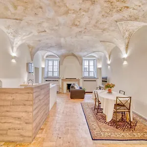  Appartamento Centro Loft Incantevole Con Volte
